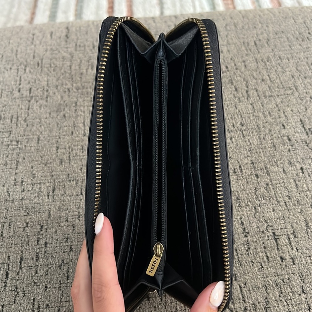Fossil Wallet - Picture 3 of 4
